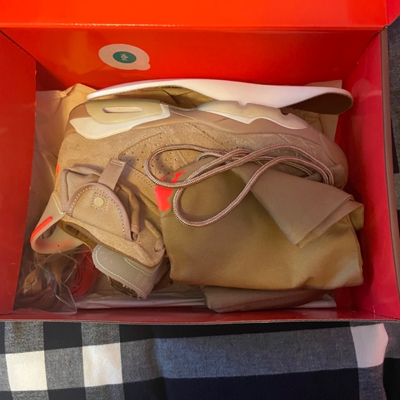 TRAVIS SCOTT Jordan 5’s - Picture 6 of 7